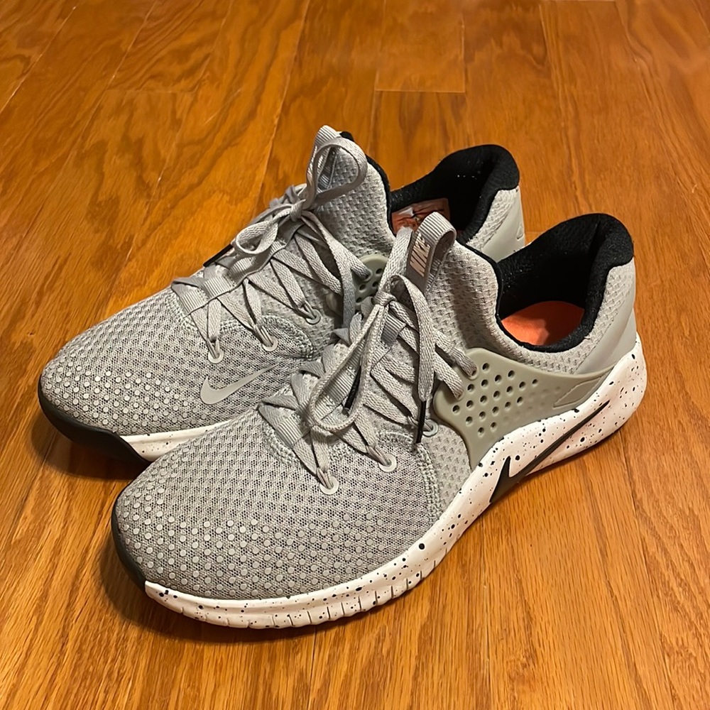 Nike Men’s Free Trainer 8 Running Shoes Size 10